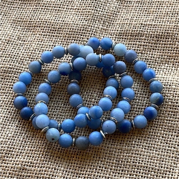 Blue Aventurine Bracelet Stackable Stretch Size 7 inch Silver spacers New - Picture 2 of 12